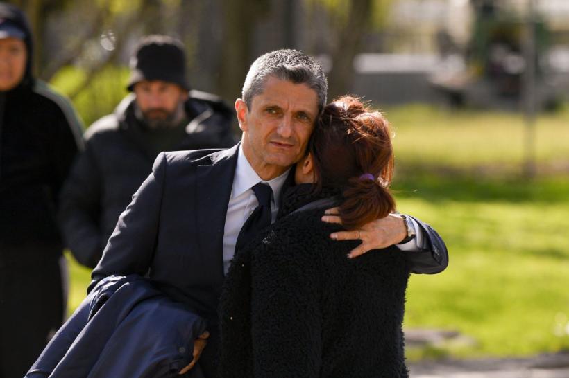 Urmașii lui Mircea Lucescu: Cum arată noua generație a familiei marelui antrenor 19003138