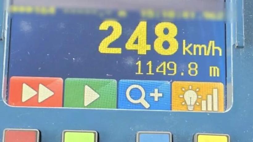 Viteză amețitoare pe Autostrada Transilvania: Șofer din Capitală, lăsat fără permis după ce a atins 248 km/h