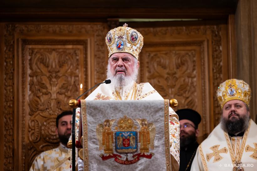 Patriarhul Daniel: Această "Sărbătoare a Sărbătorilor" luminează şi orientează întreaga viaţă
