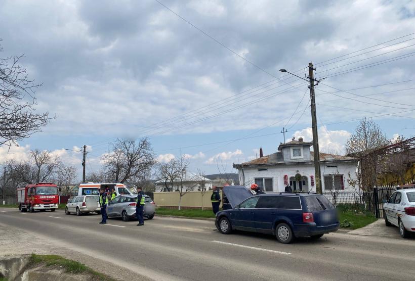 Accident grav în Botoșani: Trei femei rănite în ciocnirea a trei mașini 