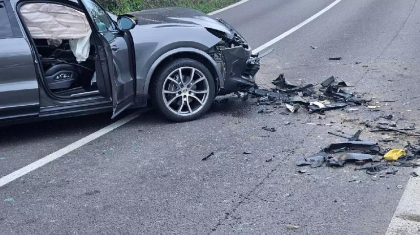 Accident pe Valea Oltului. Patru persoane rănite. O femeie a fost resuscitată la fața locului, fiind transportată cu un elicopter la Craiova