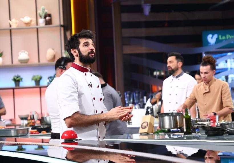 Prima confruntare a echipelor, prima alarmă a amuletei, primii fiori ai probei eliminatorii și un super-avantaj în premieră! Diseară încep battle-urile Chefi la cuțite 19003461