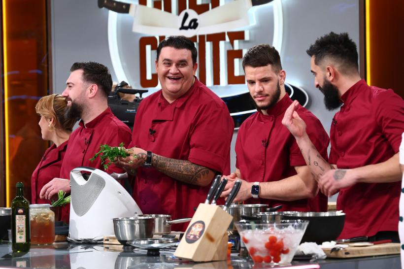 Prima confruntare a echipelor, prima alarmă a amuletei, primii fiori ai probei eliminatorii și un super-avantaj în premieră! Diseară încep battle-urile Chefi la cuțite 19003462