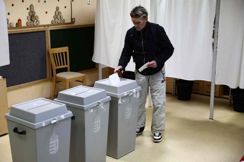 Lecția maghiară: degeaba ești prieten cu Trump și Putin, dacă ai rămas fără dușmani credibili. Populistul Viktor Orbán a făcut „pana prostului” 19003514