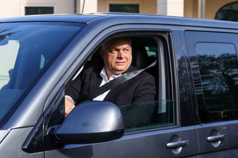 Lecția maghiară: degeaba ești prieten cu Trump și Putin, dacă ai rămas fără dușmani credibili. Populistul Viktor Orbán a făcut „pana prostului”