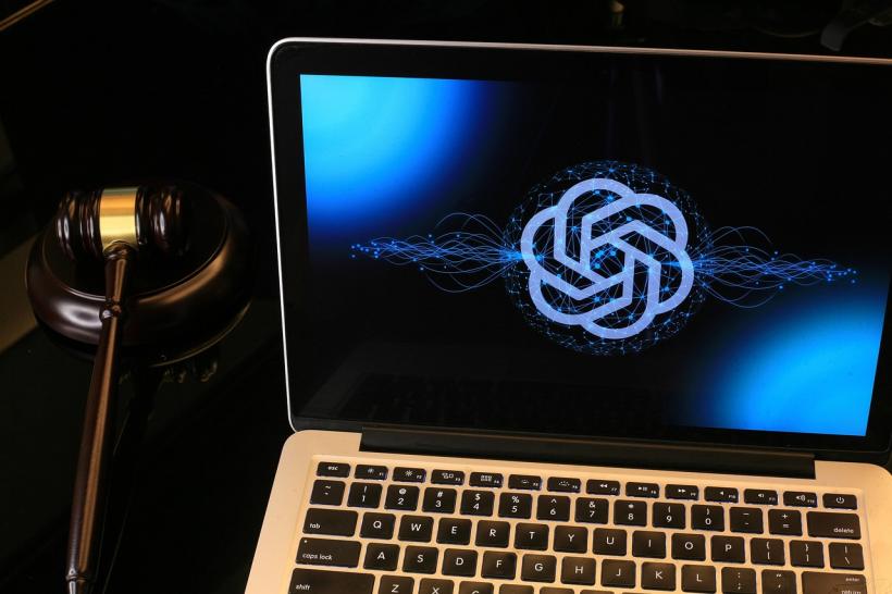 ChatGPT și alte aplicații ajung în instanțele de judecată din toată lumea. Inteligența artificială, la un pas de pușcărie