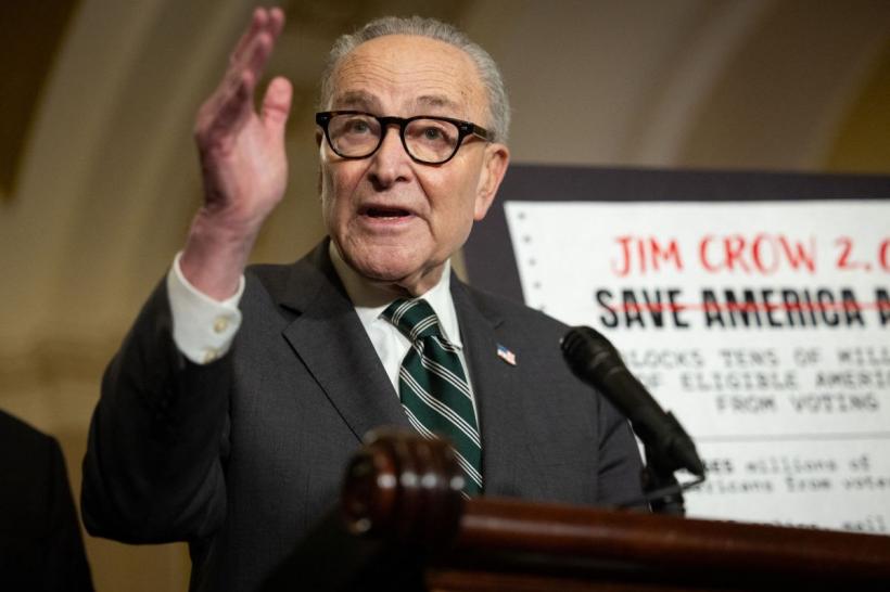 Senatul SUA vrea să-i limiteze puterile lui Trump