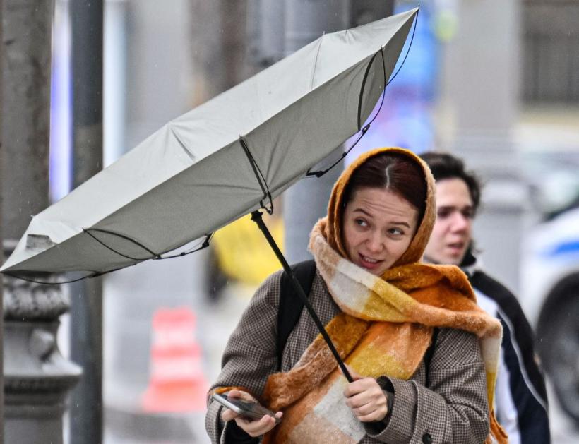 România, lovită de un ciclon și aer polar: cum se schimbă vremea până la final de aprilie