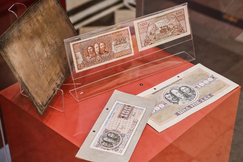 Reabilitarea economisirii în era consumului 19003912