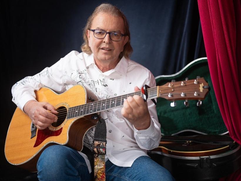 Ducu Bertzi, Iris – Cristi Minculescu, Valter și Boro, Mircea Baniciu & Band, Dan Bittman, pe scena Festivalului Național de Folk Vama de la Munte. Biletele s-au pus în vânzare 19004143