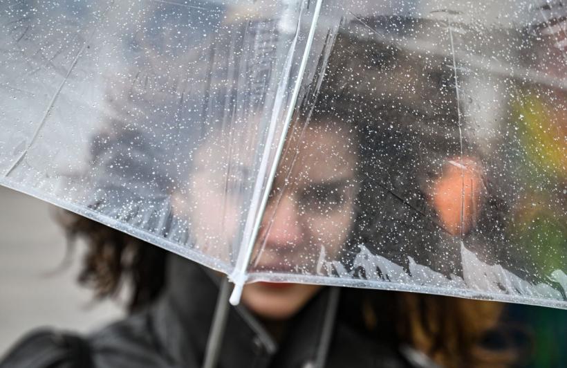 ANM anunță furtuni puternice în România: ploi torențiale, grindină și vânt de până la 80 km/h