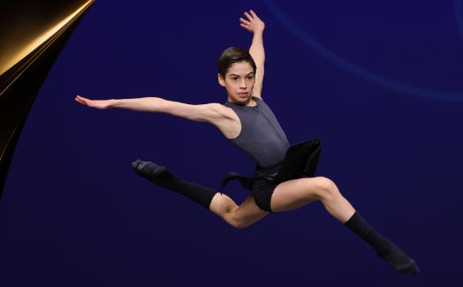 Balerin român de 12 ani, admis la Royal Ballet School. Eduard Bogdan intră în elita mondială