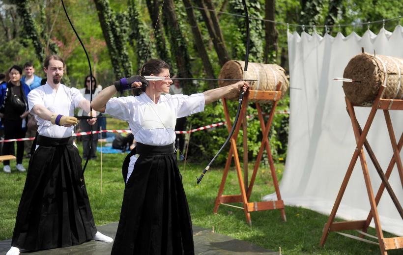 Hanami – sărbătoarea primăverii – în Grădina japoneză din Parcul Regele Mihai I (Herăstrău) 19004277