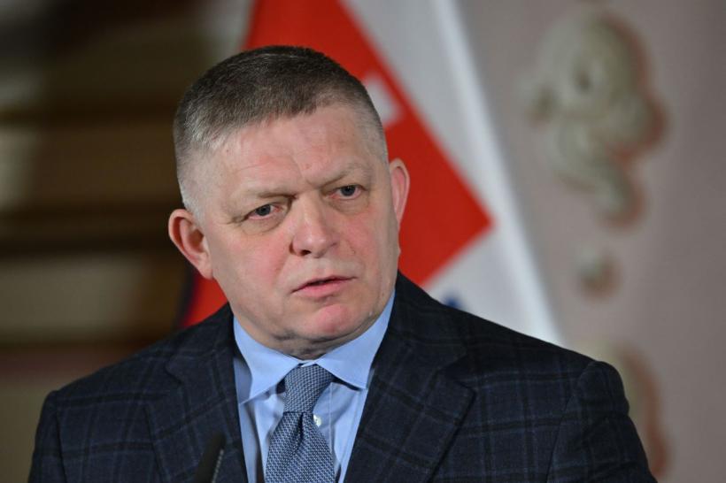 Două țări UE îi interzic premierului slovac să zboare prin spațiul lor aerian către Moscova