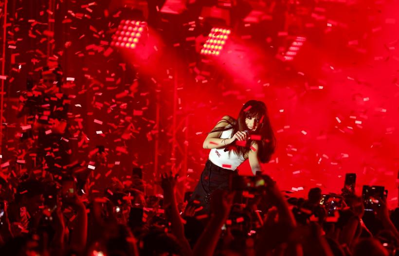 Alexandra Căpitănescu lansează o nouă versiune „Choke Me (Piano Version)” pentru Eurovision 2026: De la controverse la mesajul profund al iubirii