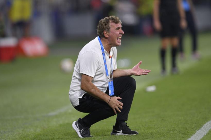 Hagi, ultima soluție pentru un fotbal fără direcție