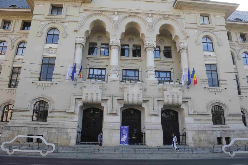 Înalta Curte, solicitată să clarifice, după cazurile profesorilor și medicilor, salariile magistraților