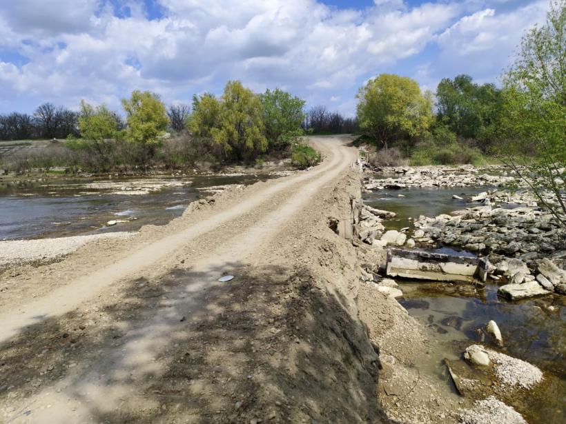 Ipoteză șocantă: Cetatea Argedava, în vizorul vânătorilor de comori 19004358