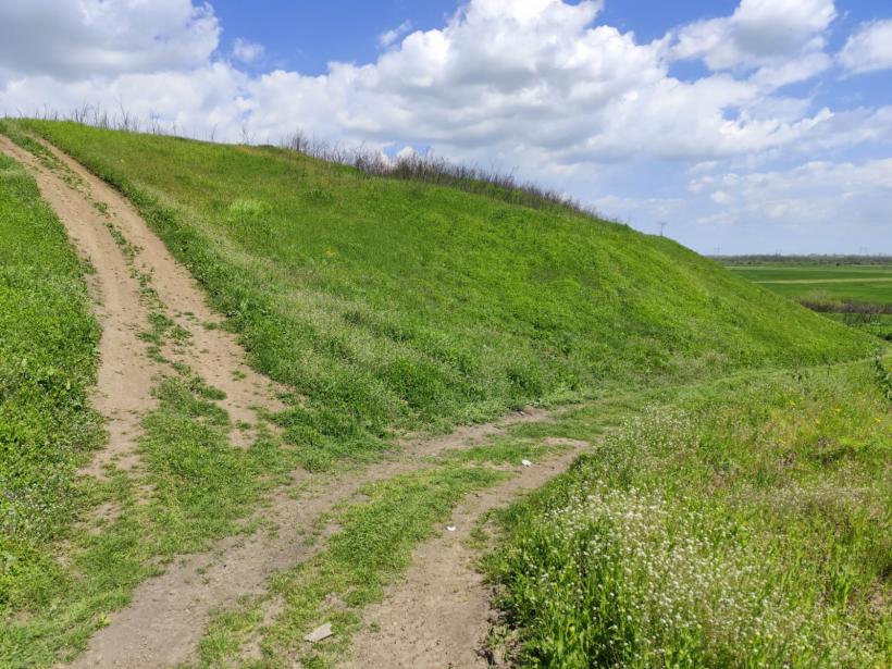 Ipoteză șocantă: Cetatea Argedava, în vizorul vânătorilor de comori 19004362