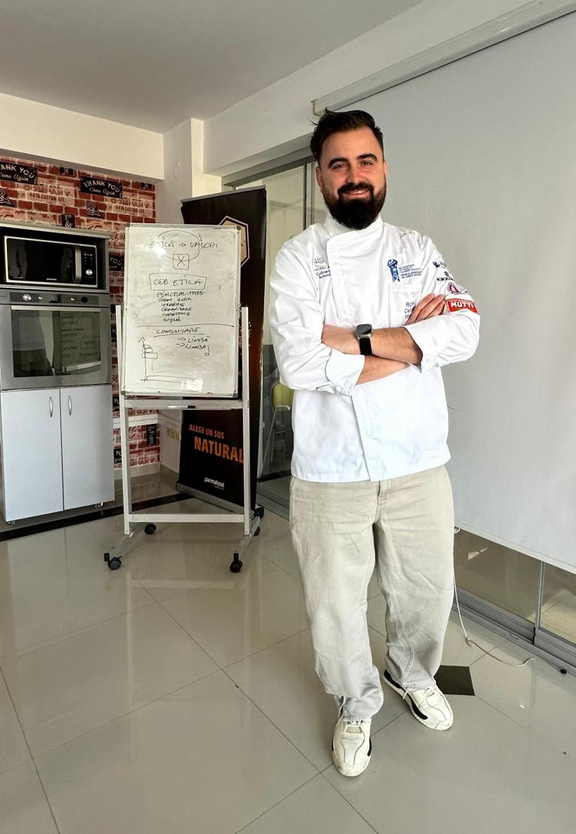 Super Neatza se mândreşte cu un super bucătar: Cătălin Rizea a absolvit pe locul 1 cursurile celei mai renumite şcoli de gătit din sud-estul Europei 19004482