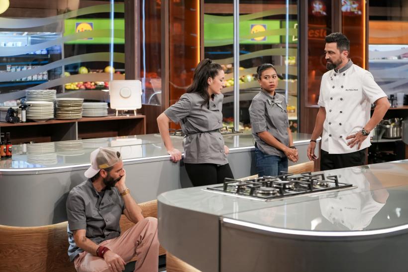 Chefi la cuțite, lider de audiență. Cuțitul de aur al lui Chef Orlando a ieșit din concurs. Probă grea, diseară: echipele gătesc preparate inspirate de compozitori celebri 19004778