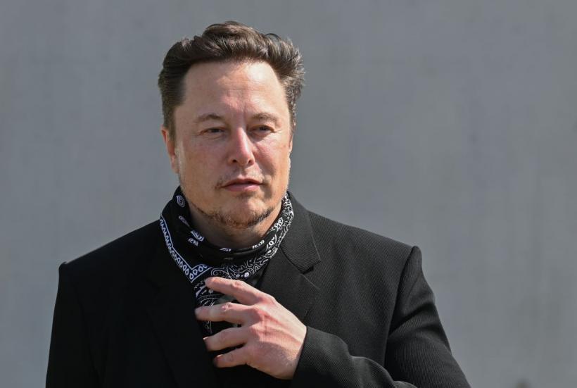 Elon Musk, convocat în Franța într-o anchetă privind conținut ilegal pe platforma X 19004636
