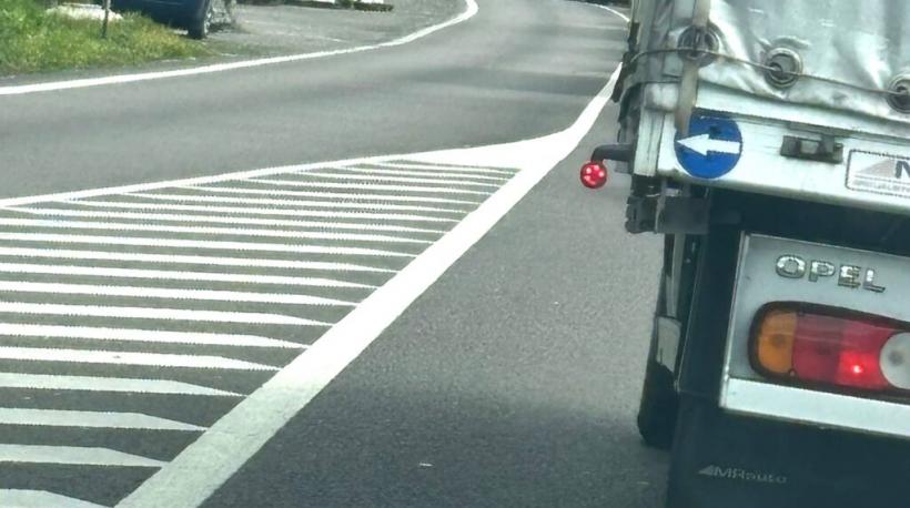 Accident grav pe DN7, la Călimănești: trafic blocat complet după impactul dintre două mașini și un TIR 19004936