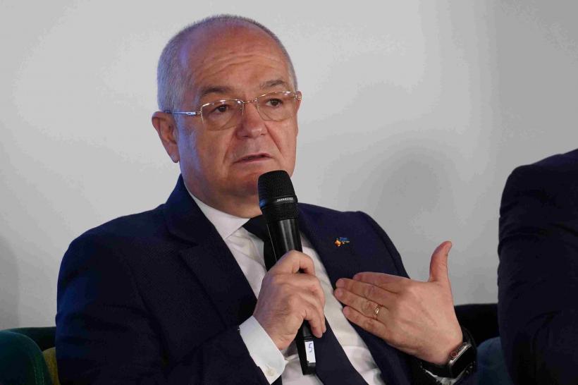 Bolojan forțează un guvern minoritar și și-a trimis parlamentarii să racoleze voturi din zona „extremistă” 19004757