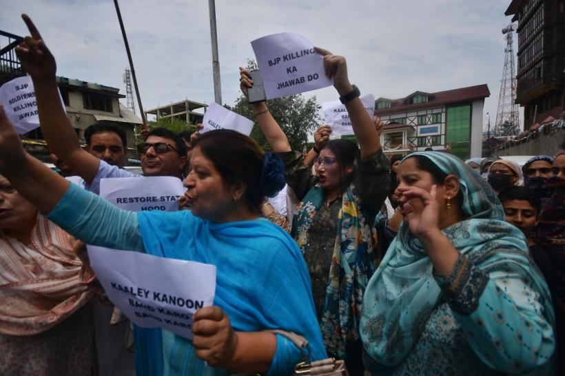 Milioane de oameni eliminați de pe listele electorale înaintea alegerilor din India