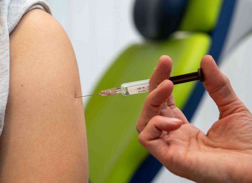 Raport ECDC: România și Bulgaria, codașele UE la vaccinarea anti-HPV 19004750