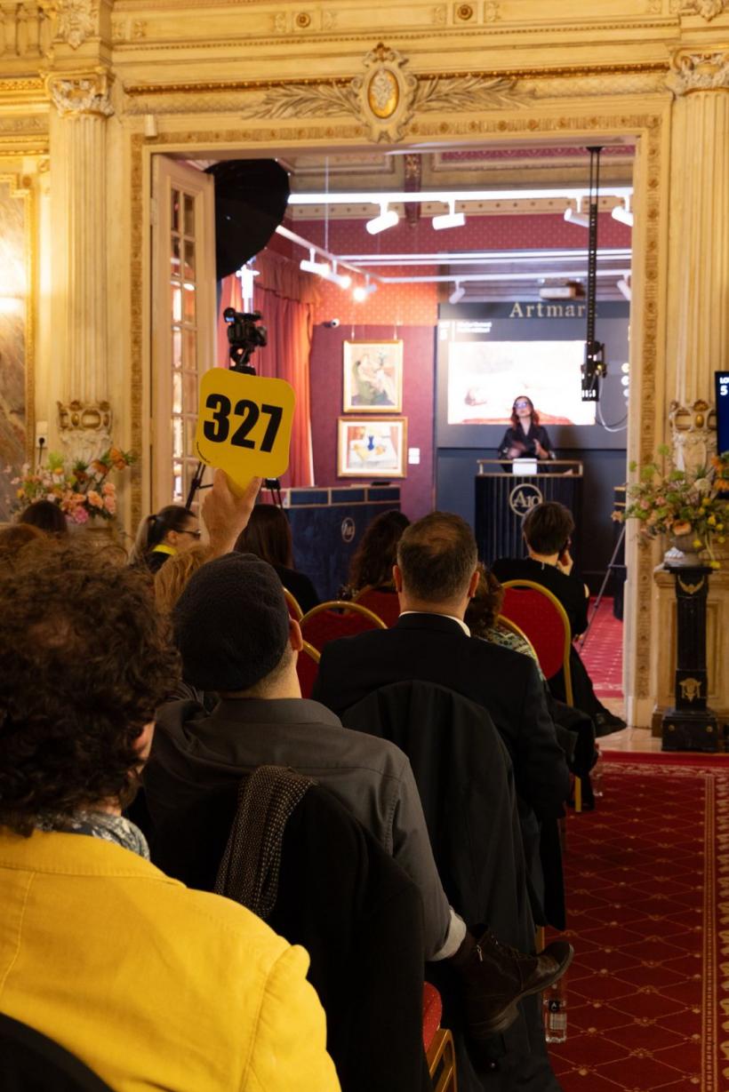 Românii fac investiții în artă, cumpărând obiecte de colecție 19004905