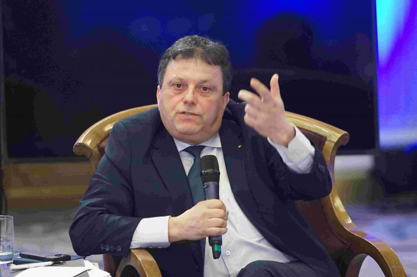 Decizia care ne schimbă mâncarea. Comisia Europeană dezlănțuie invazia plantelor modificate genomic 19005123