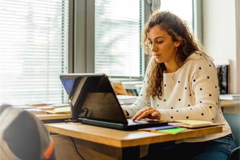 Atenție la chilipiruri! Cum ne vând traficanții produse contrafăcute sub masca prețului mic