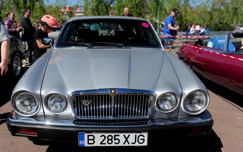 Imagini spectaculoase de la Retro Parada Primăverii 2026: mașini rare și povești fascinante din ultimul secol 19005612