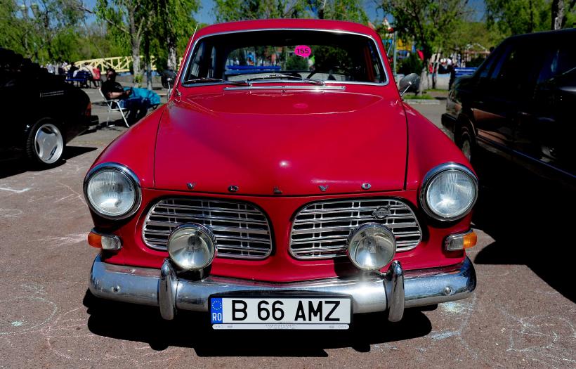 Imagini spectaculoase de la Retro Parada Primăverii 2026: mașini rare și povești fascinante din ultimul secol 19005630