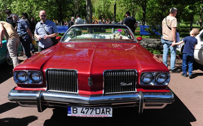 Imagini spectaculoase de la Retro Parada Primăverii 2026: mașini rare și povești fascinante din ultimul secol 19005638