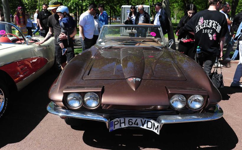 Imagini spectaculoase de la Retro Parada Primăverii 2026: mașini rare și povești fascinante din ultimul secol 19005639
