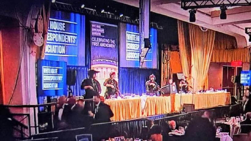 „Am vrut să văd ce se întâmplă”. Trump descrie momentele evacuării de la Cina Corespondenților 19005525