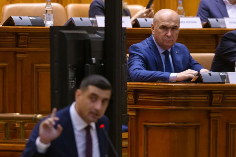 Moțiunea PSD-AUR care poate dărâma Guvernul Bolojan: ce urmează și cum se decide totul pe 5 mai