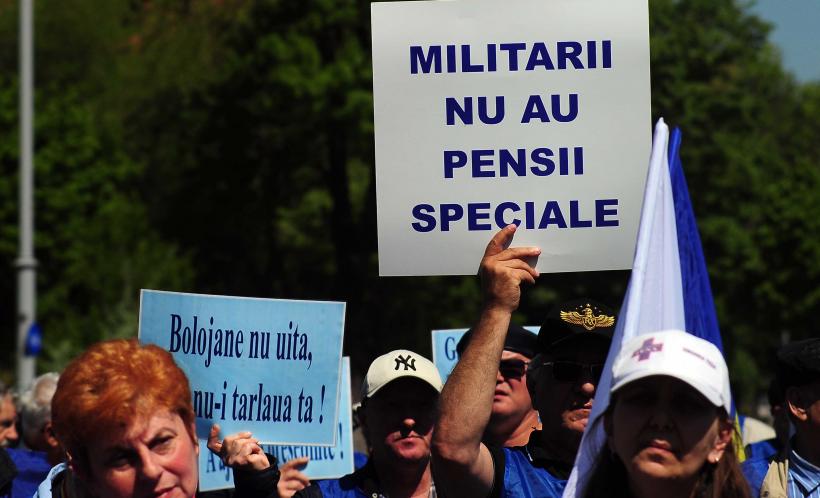 Strigătul disperării în fața Palatului Victoria: Mii de membri ai Confederației Meridian cer dreptate în stradă 19005871