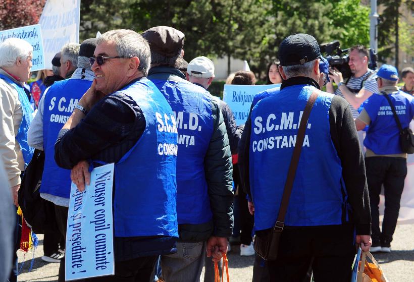 Strigătul disperării în fața Palatului Victoria: Mii de membri ai Confederației Meridian cer dreptate în stradă 19005887