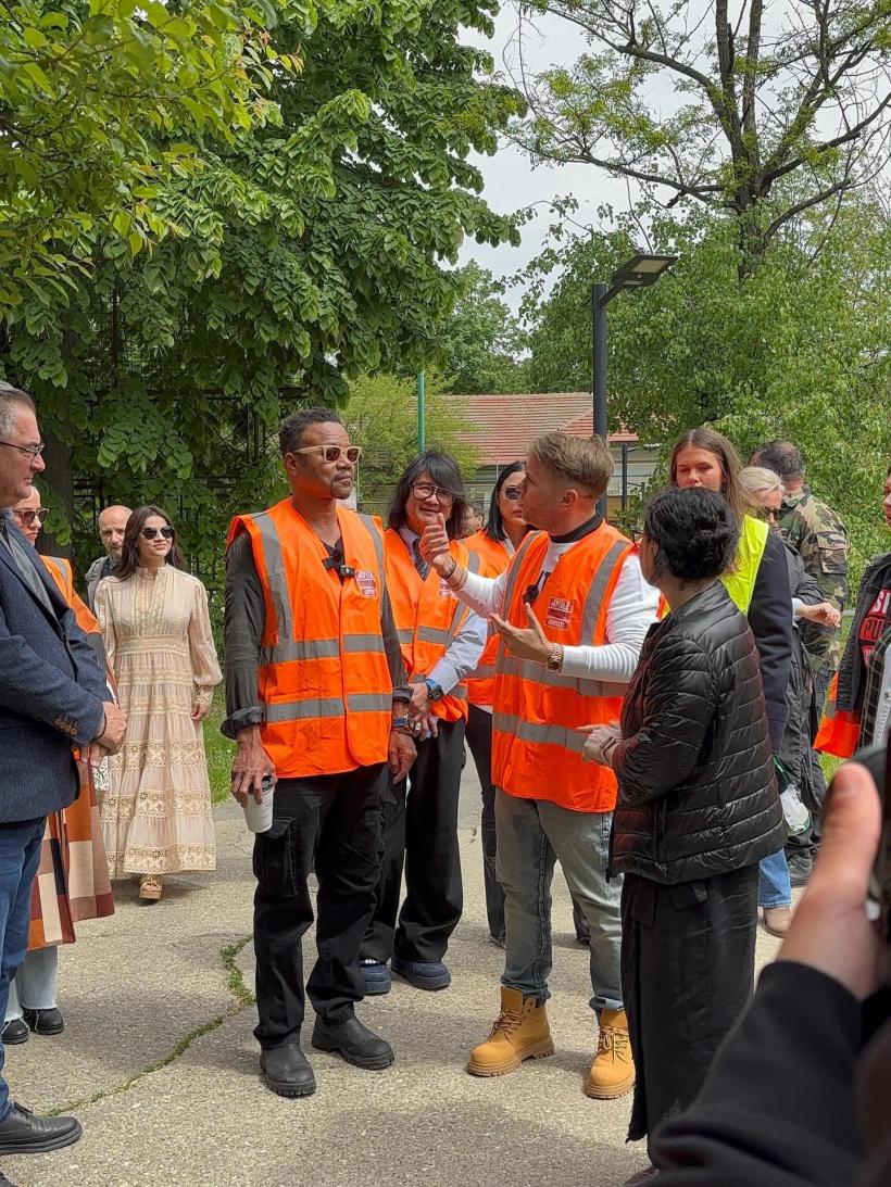 Actorul premiat cu Oscar, Cuba Gooding Jr., pe șantierul Clinicii de Psihiatrie Pediatrică Obregia 19006248