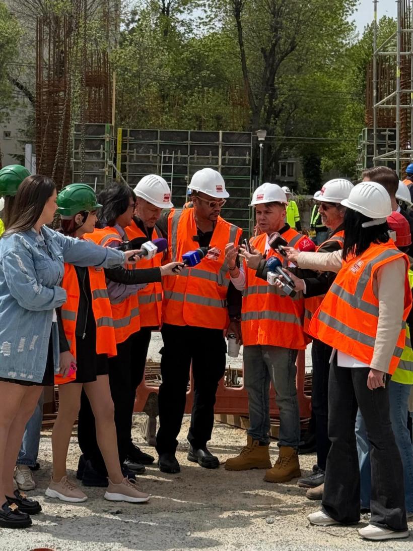 Actorul premiat cu Oscar, Cuba Gooding Jr., pe șantierul Clinicii de Psihiatrie Pediatrică Obregia 19006249