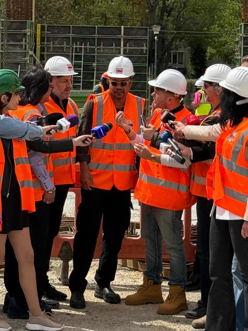 Actorul premiat cu Oscar, Cuba Gooding Jr., pe șantierul Clinicii de Psihiatrie Pediatrică Obregia 19006252