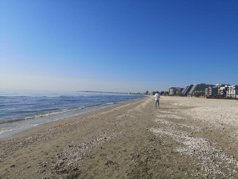 Hotelierii acuză guvernul de sabotarea turismului românesc. Mai puțini turiști de 1 Mai la mare 19005918