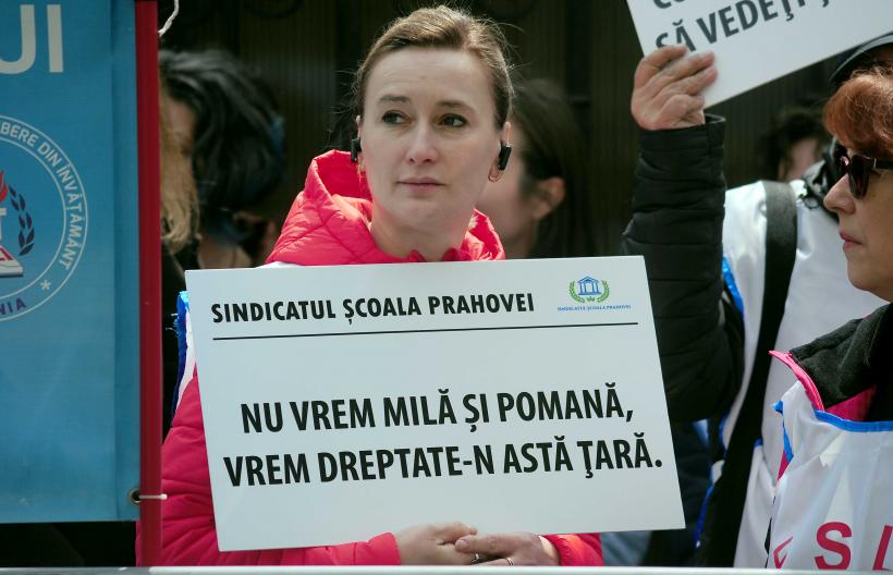 Sindicaliștii furioși pichetează Ministerul Educației: Protest împotriva reduceri cheltuielilor de personal din 2026! 19006093