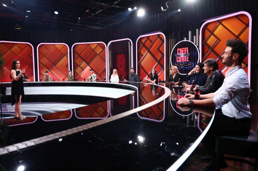 Record de audiență pentru acest sezon cu ediția Chefi la cuțite de ieri. Echipa bordo, victorioasă aseară. Raluca Bădulescu vine diseară în bucătăria show-ului culinar 19006015
