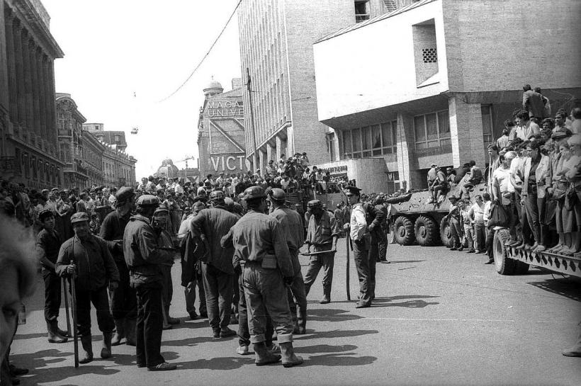 30 de ani de secrete, scoase la lumină: MAE declasifică dosarele alegerilor din 1990, mineriadele și corespondența cu URSS