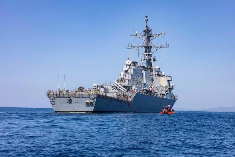 Probleme pe mare pentru USS Higgins. Distrugătorul american a rămas fără energie 