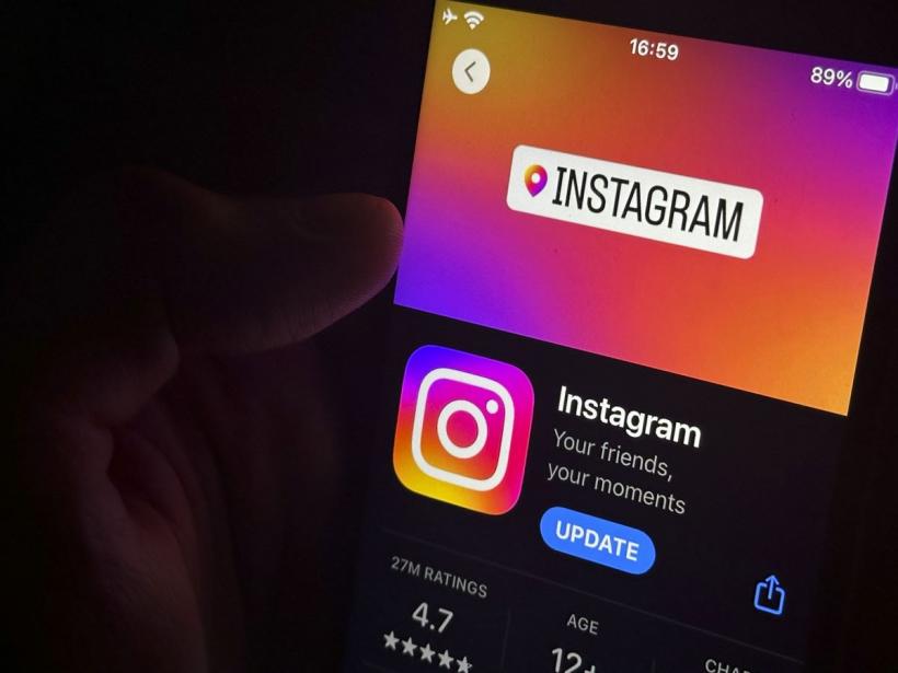 Instagram vinde prietenii înainte de facultate. Afacerea din spatele anxietății Generației Z